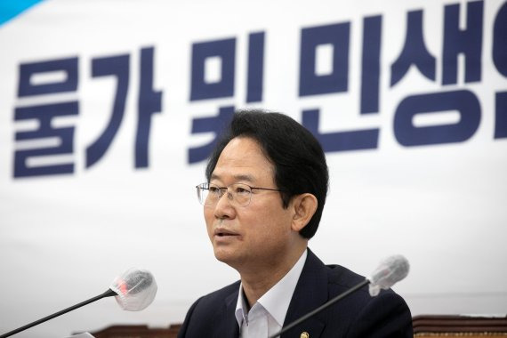 류성걸 국민의힘 물가 및 민생안정 특별위원회 위원장이 5일 오전 서울 여의도 국회에서 열린 물가 및 민생안정 특별위원회 제6차 회의에서 발언을 하고 있다. (공동취재)