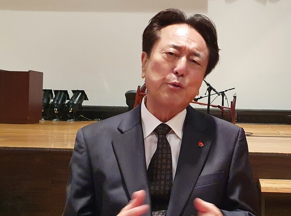 조동현 제주도 4·3사건을 생각하는 모임·도쿄 회장이 일본에서의 4·3 대중화운동에 대해 말하고 있다.                                  허호준 기자