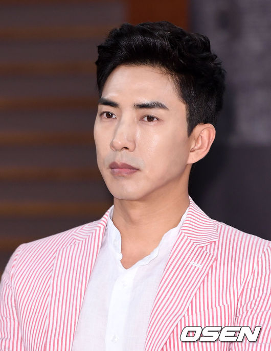 Actor Se-Won Ko is once again caught up in an ex-girlfriend issue.On the afternoon of the afternoon, an article titled Actor Se-Won Ko is former GFriend was posted in the online community.After posting the article in 2021, Ko made a statement, but since then, he has been blocked.I sent a message to my family cell phone to confirm that Ko had blocked my phone number and deleted my photo, but after months, there was no answer.Last year, a woman named November said, I was abandoned after I was pregnant with Mr. K, who is called the prince of housewives.K had a naked photo of me and sent an SMS asking me to certify that I had deleted it, but I said, I will sue you for intimidation. And then I blocked my contact.A added a further Disclosure statement, saying, Mr. K is Se-Won Ko. He said he would take defamation punishment and said, Mr. Ko divorced in early 2017.When you get pregnant, youre a divorce driver and a marriage, and youre responsible for everything that happens, so dont worry, trust your brother.Se-Won Ko said, I am sincerely sorry for the inconvenience of the bad thing. I am sorry for any reason for the woman. I met the woman at the end of last year and had a relationship for about three months.I am once again sorry to those who would have been uncomfortable with me. However, eight months later, Mr. A was presumed to have continued Disclosure again.Goe is suffering from the loss of his work because he cannot work because of me, he said. He even filed a criminal and civil suit against me without agreement with his wife.Goe, who didnt know there was a recording, took all the facts and treated me like a psychotic stalker, he said.I want to be free from the anxiety that my image may leak while everything remains traumatized and Im taking psychiatric medicine, said A. I want you to make sure that you deleted and initialized dozens of videos that shocked me, saying that you were talking to me on my body video and watching my video hard on my tablet.Meanwhile, Se-Won Ko, who made his debut as a talent for KBSs 19th public bond in 1997, played the role of Lee Young-ae (Kim Hyun-sook)s priest in the drama Young Ae series.DB