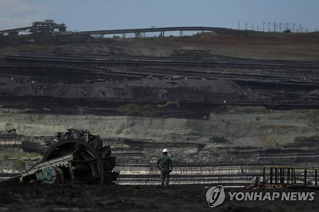 6월 2일 그리스 코자니 인근 탄광 풍경 [AP 연합뉴스 자료사진. 재판매 및 DB 금지]