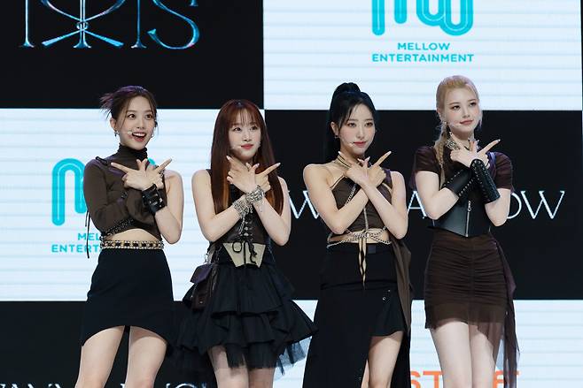 Girl group Irris poses during its debut press conference held in Seoul on Wednesday. (Justice Records and Mellow Entertainment)