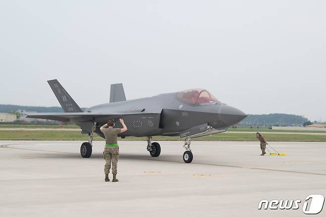 미 공군의 F-35A '라이트닝2' 스텔스 전투기. (주한미군사령부 제공) 2022.7.5/뉴스1