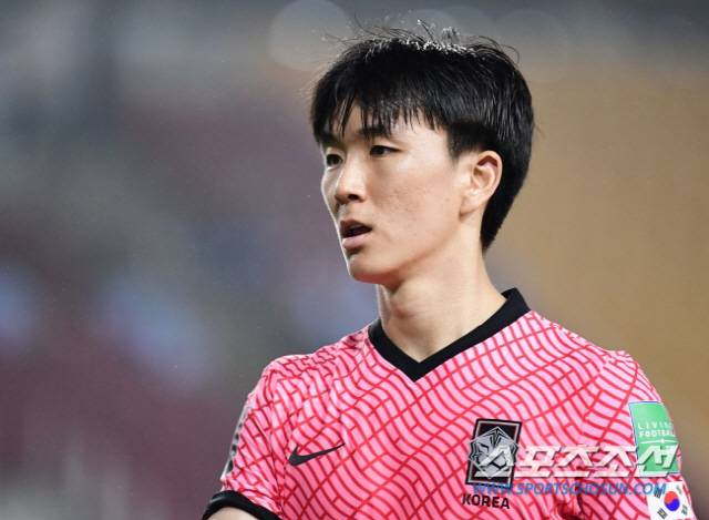 카타르월드컵 최종예선 A조 2차전 한국과 레바논의 경기가 7일 수원월드컵경기장에서 열렸다. 플레이하고 있는 황인범. 수원=송정헌 기자 songs@sportschosun.com/2021.09.07/
