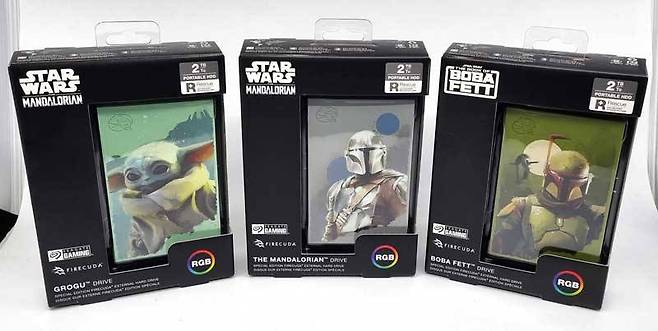 (왼쪽부터) 씨게이트 그로구/만달로리안/보바 펫 스페셜 에디션 파이어쿠다 외장하드