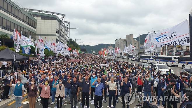 대우조선 하청 노조 파업 지지 결의대회 [연합뉴스 자료사진]