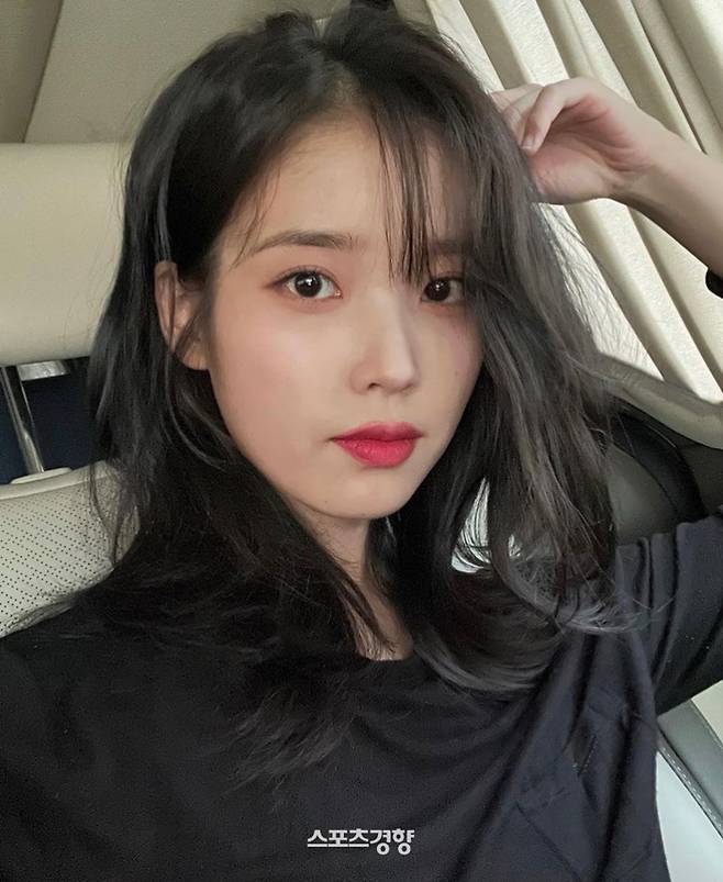 아이유 SNS 캡처