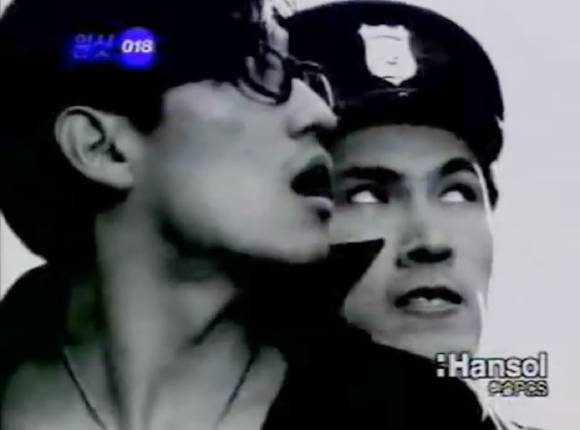 한솔PCS가 영화 졸업을 오마주한 광고. 배우 차인표와 유오성이 등장했다. [사진=유튜브, 광고 캡쳐]