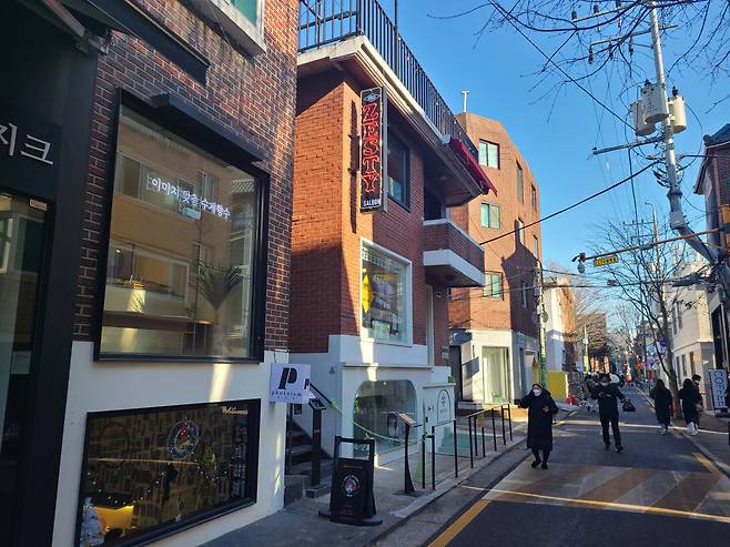 1~2층은 상가로, 윗층은 주택으로 활용하는 꼬마빌딩(사진에 나온 건물은 기사와 무관). 서영상 기자