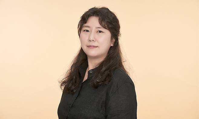 ‘편입생’ 윤혜숙 연출은 “선천적 삶의 조건이 교육의 질에 이어 일자리 질을 결정해서 결국 선천적 삶의 조건이 대물림되는 사회 구조가 바뀔 날이 올 수 있을까”라고 반문한다. 두산아트센터 제공