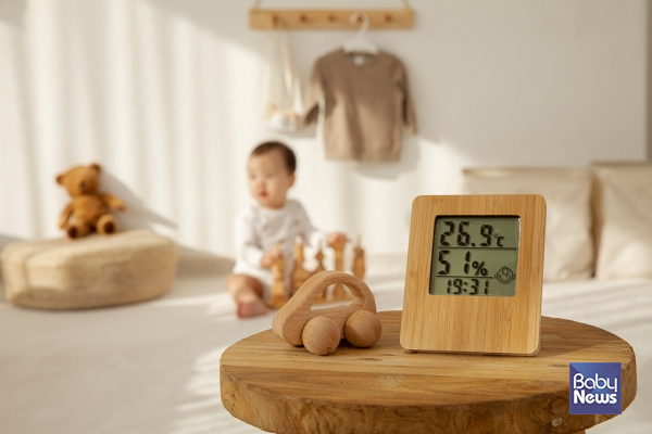 그 시간까지 일해야하는 부모, 그 시간까지 어린이집에서 있어야 하는 아이들. ⓒ베이비뉴스