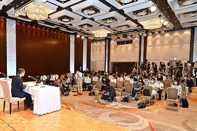 지난 11일 일본 게이오 플라자 호텔 도쿄에서 성명을 발표하고 있는 세계평화통일가정연합.