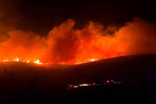 지난 20일 그리스 아테네 인근 지역에 산불이 발생했다. 사진=로이터 연합뉴스