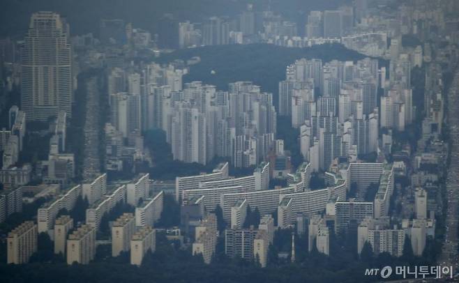 서울 강남권 아파트 단지 전경. /사진제공=뉴시스