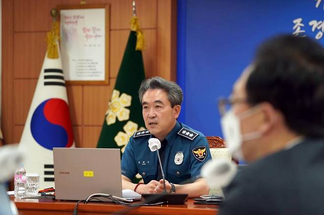 윤희근 경찰청장 후보자가 지난 18일 서울 서대문구 경찰청에서 전국 경찰 화상회의를 주재하고 있다./사진=경찰청 제공