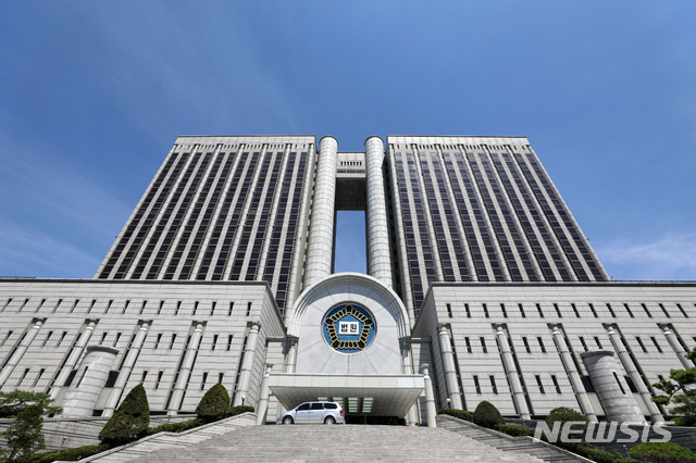 [서울=뉴시스] 홍효식 기자 = 서울중앙지법. 2021.07.25. yesphoto@newsis.com