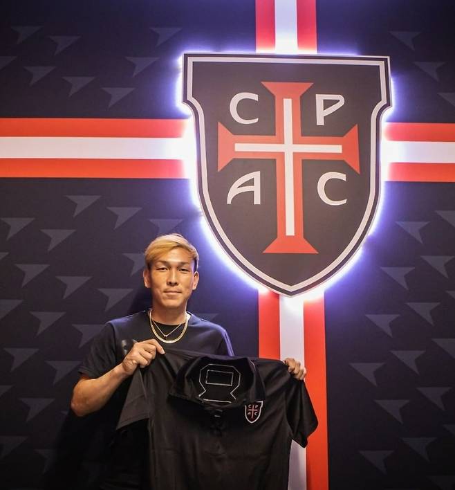 포르투갈 카사피아AC에 입단한 쿠니모토.(카사피아AC 인스타그램 캡처) © 뉴스1