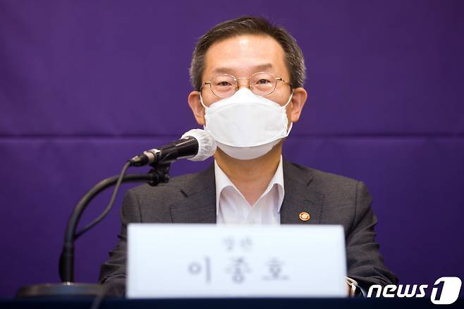 이종호 과학기술정보통신부 장관이 20일 오전 서울 중구 한국프레스센터에서 열린 '과학기술정보통신부 기자간담회'에서 인사말을 하고 있다. (과학기술정보통신부 제공) 2022.7.20/뉴스1