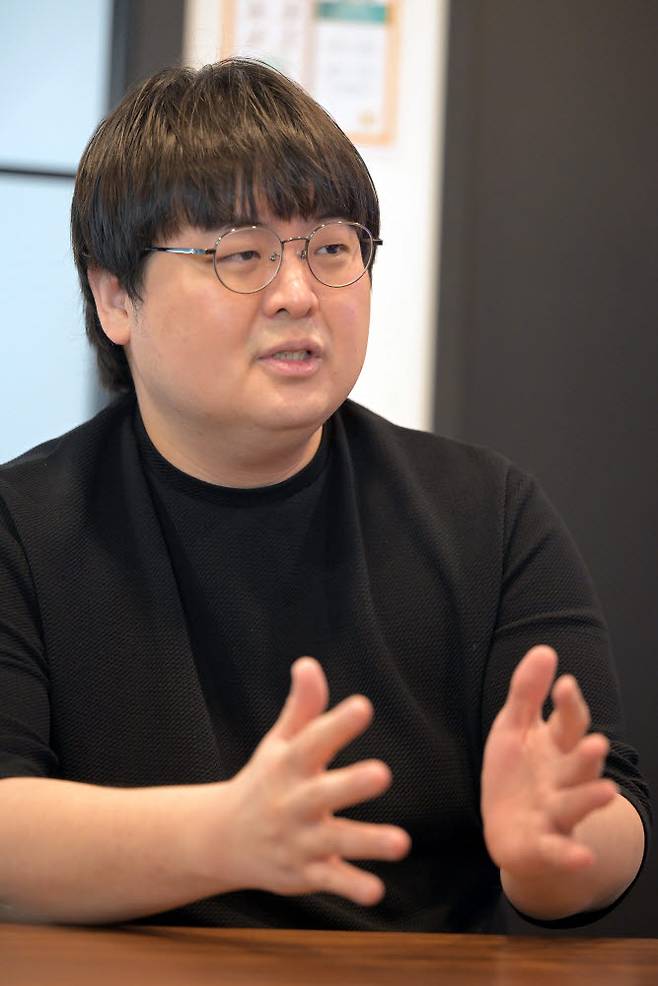 권민구 브이투브이 최고운영책임자(COO)가 최근 서울 양천구 브이투브이 광역 정류소에서 전자신문와 인터뷰를 하고 있다. 이동근기자 foto@etnews.com