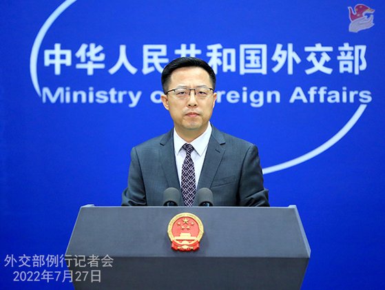 자오리젠 중국 외교부 대변인은 지난달 27일 한국 새 정부가 ‘3불 입장’을 지켜야 한다고 주장했다. [중국 외교부 홈페이지]