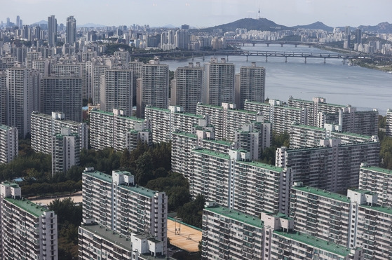 서울의 아파트 전경. 연합뉴스