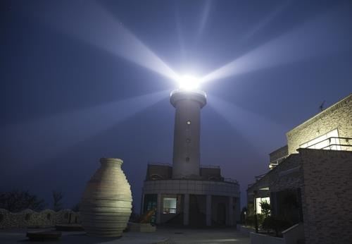 옹도 등대 [대산지방해양수산청 제공. 재판매 및 DB 금지]