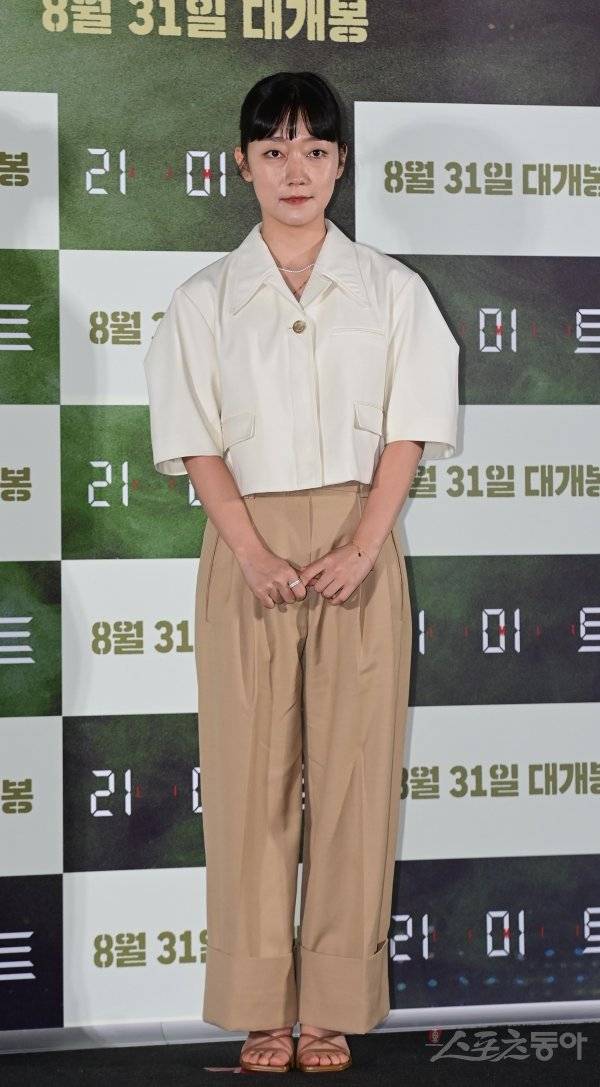 배우 박경혜가 5일 서울 용산구 CGV아이파크몰점에서 열린 영화 ‘리미트’ 언론시사회에서 포즈를 취하고 있다. 주현희 기자 teth1147@donga.com