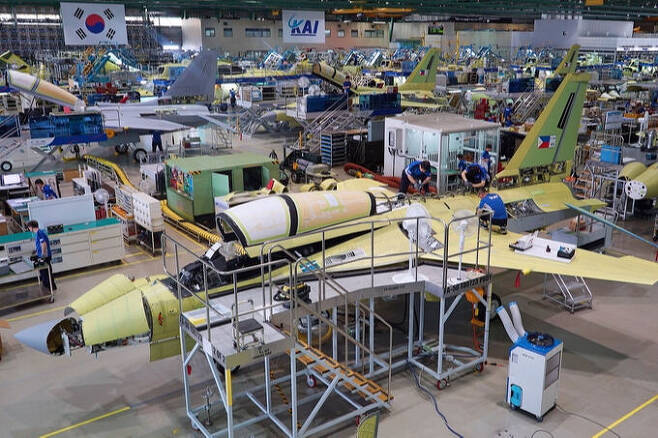 FA-50이 경남 사천 한국항공우주산업(KAI) 공장에서 조립되고 있다. 세계일보 자료사진
