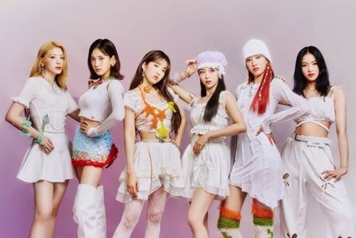 스테이씨 수민 시은 아이사 세은 코로나19 확진 사진=하이업엔터테인먼트