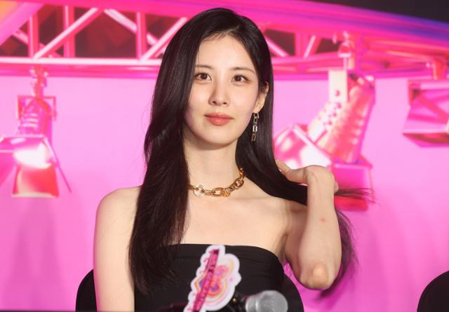 그룹 소녀시대 서현이 코로나19에 확진되면서 모든 일정을 중단했다.연합뉴스