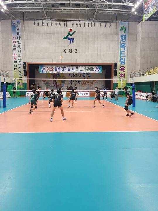 10일 19세이하 남자부 A조 순천 제일고-광주 전자공고 경기. [한국중고배구연맹 제공]
