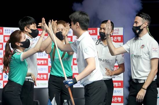 응우옌이 2승을 챙기면서 하나카드는 크라운해태를 4:3으로 꺾었다.(사진=PBA제공)