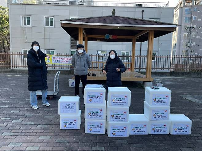 AG지구촌교회와 서울YWCA봉천종합사회북지관이 함께하는 '사랑의 김장나눔' 행사