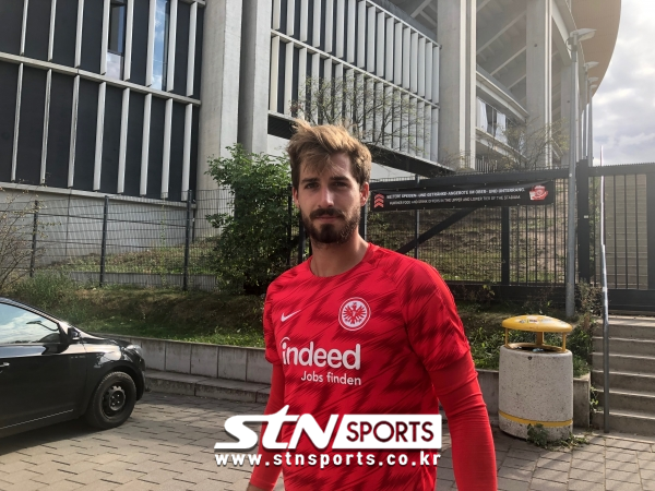 아인트라흐트 프랑크푸르트 골키퍼 케빈 트랍. 사진｜이형주 기자(독일 프랑크푸르트/도이체 방크 파르크)