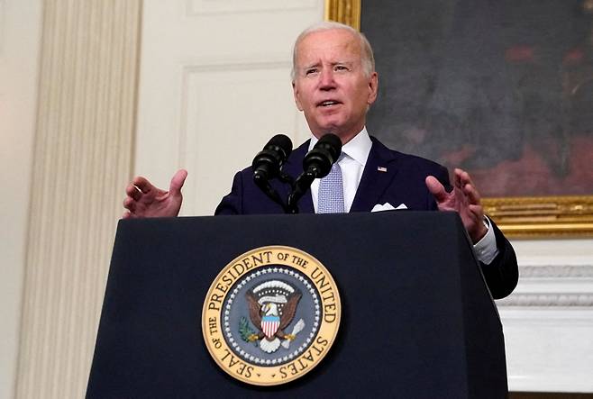 조 바이든 미국 대통령이 지난달 28일 미국 워싱턴 백악관에서 인플레이션 감축법안에 대해 연설하고 있다./로이터