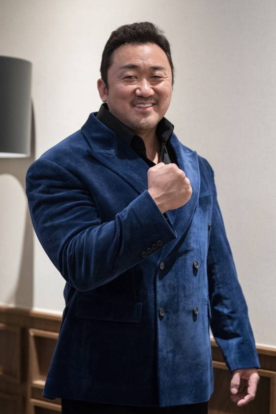 [단독]마동석, 거대곤충 때려잡는다..글로벌OTT '하이브' 주연