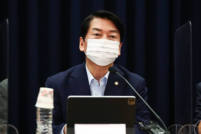 국민의힘 안철수 의원이 9일 국회 의원회관에서 열린 청년세대를 위한 연금개혁 민·당·정 토론회에서 발언하고 있다. /연합뉴스