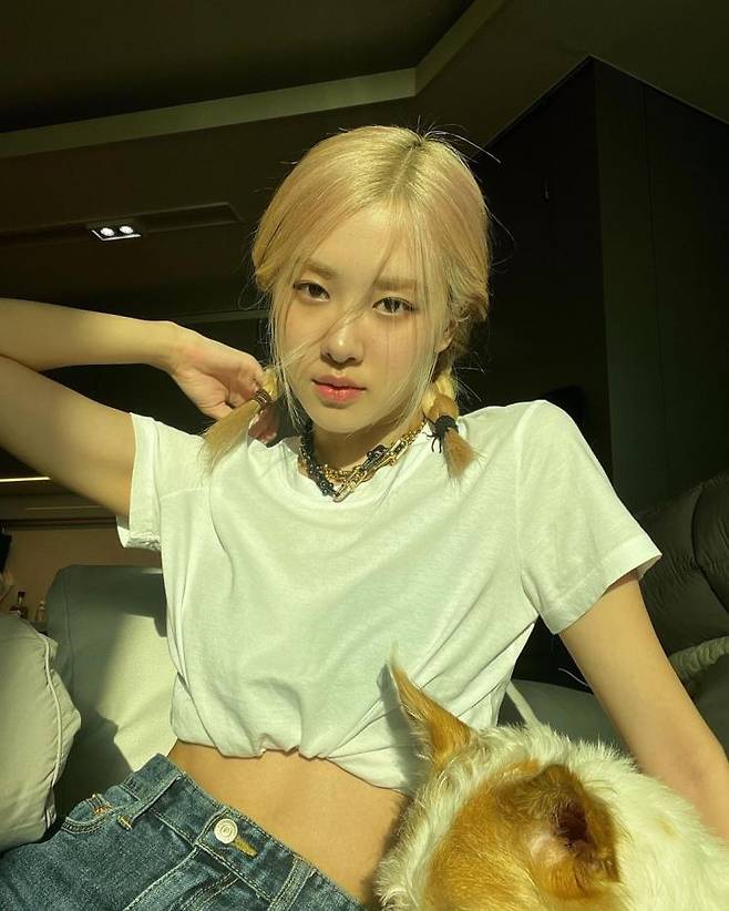 @roses_are_rosie