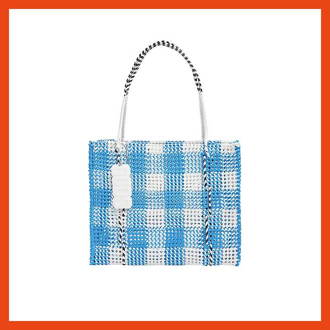 토트백 72만6천원대 GCDS.