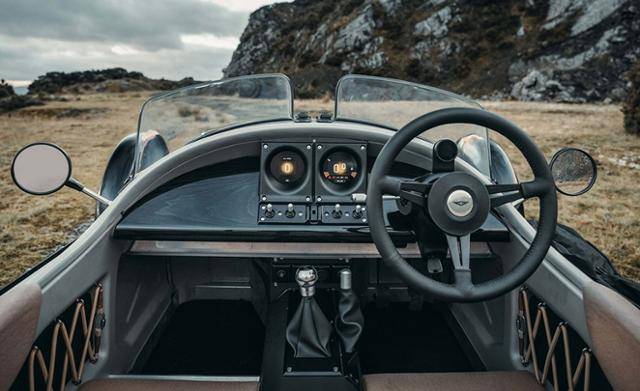 모건 슈퍼 3 리뷰