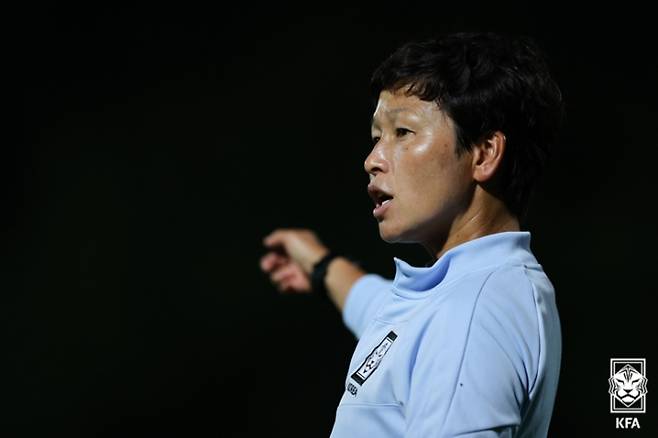 황인선 한국 여자축구 20세 이하 대표팀 감독이 U-20 여자 월드컵에서 캐나다에 2-0으로 승리한 후 "말할 수 없이 행복하다"며 소감을 밝혔다. /사진=대한축구협회