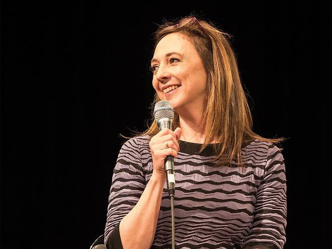 "우리의 인생은 늘 달콤하고 씁쓸합니다."