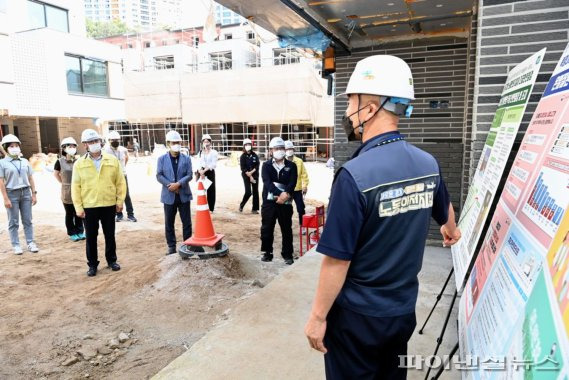 경기도 12일 양주시 옥정 타운하우스 건설 사업장 긴급 안전점검 진행. 사진제공=경기북부청