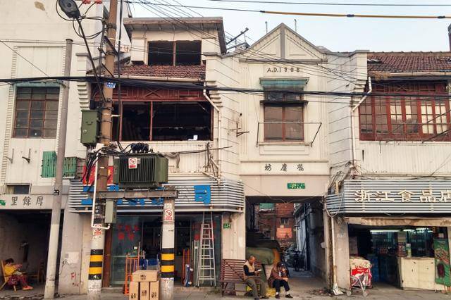 상하이 석고문(돌로 테를 두른 문) 푸칭팡. ⓒ최종명