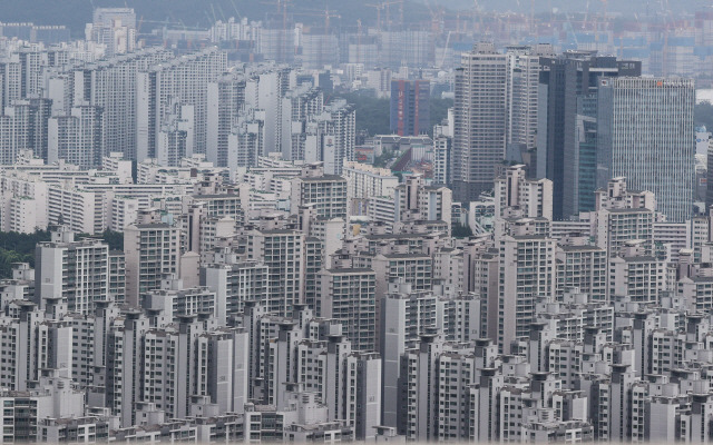 ▲ 서울 강남구 삼성동 트레이드 타워에서 바라본 서울 시내 아파트 모습. 연합뉴스