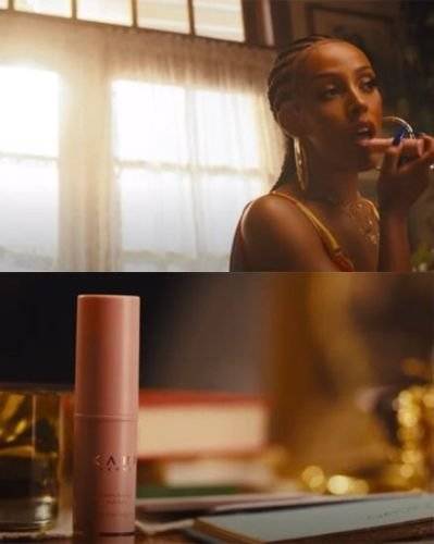 미국 팝스타 도자 캣의 신곡 '베가스' 뮤직비디오에 등장한 가히. [사진 뮤직비디오 캡처]