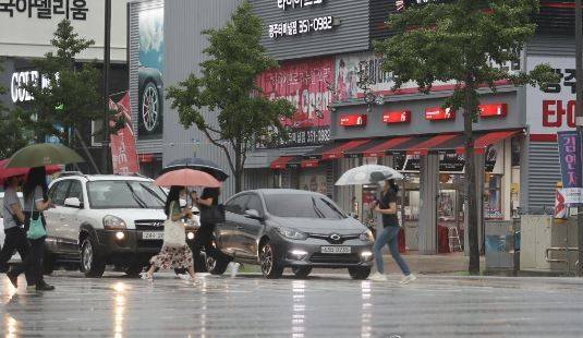 비 내리는 거리 / 사진=연합뉴스