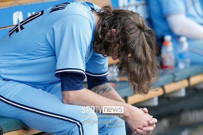 ▲ 무너진 토론토 블루제이스 에이스 케빈 가우스먼.