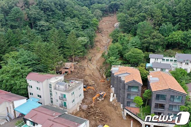 광주시가 드론으로 촬영한 남한산성면 검복리 수해 피해 현장.(광주시 제공)