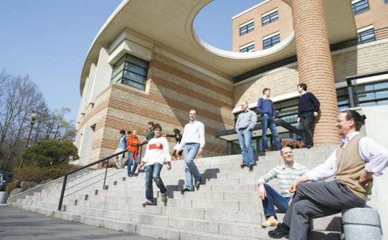 상남경영원은 제3기 영 오너스 최고경영자 과정 등 다양한 경영교육과정을 개설하고 교육생을 모집 중이다. [사진 연세대]