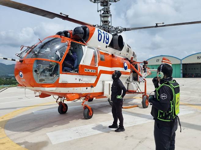 영암산리항공관리소, '항공기 헤드셋 전용 무전기 연결 JACK' 개발.